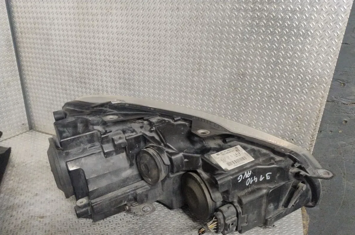 Phare gauche VOLKSWAGEN GOLF 6  GOLF 6 occasion
