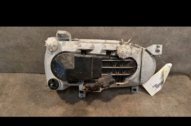 Phare gauche Volkswagen GOLF III (1H1) 1.4 (1991-1997) occasion