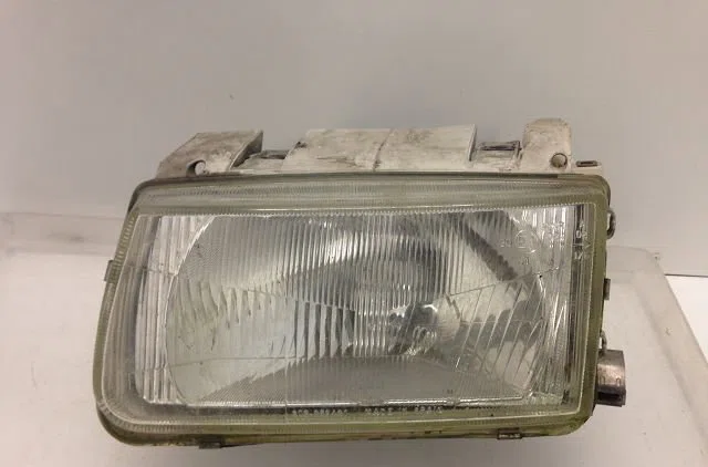 Phare gauche Volkswagen GOLF III (1H1) 1.6 (1992-1997) occasion