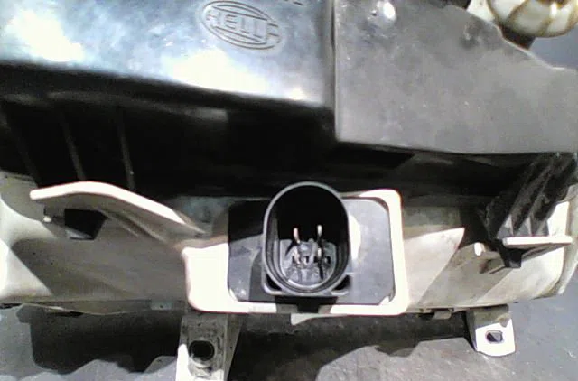 Phare gauche Volkswagen GOLF III (1H1) 1.6 (1992-1997) occasion