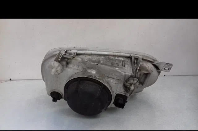 Phare gauche Volkswagen GOLF III (1H1) 1.8 (1991-1997) 5 portes occasion