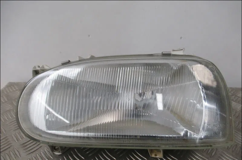 Phare gauche Volkswagen GOLF III (1H1) 1.9 d (1991-1997) occasion