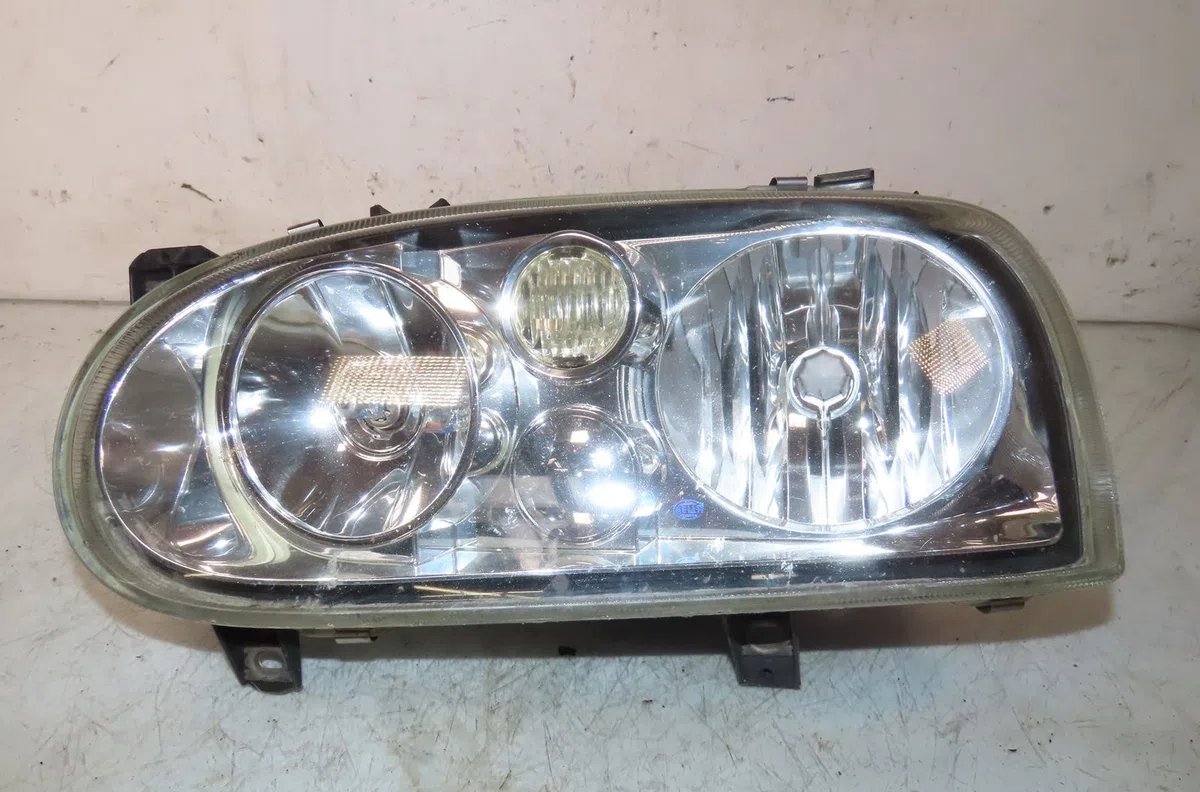 Phare gauche Volkswagen GOLF III (1H1) 1.9 tdi (1993-1997) occasion