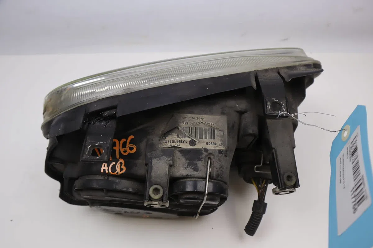 Phare gauche VOLKSWAGEN GOLF IV  1.9 TDI 110ch occasion