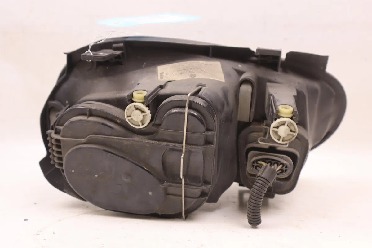 Phare gauche Volkswagen GOLF IV (1J1) 1.6 16v (2000-2005) occasion