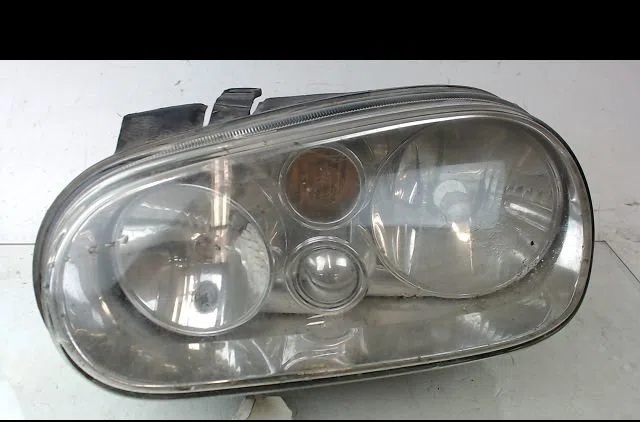 Phare gauche Volkswagen GOLF IV (1J1) 1.6 (1997-2004) occasion