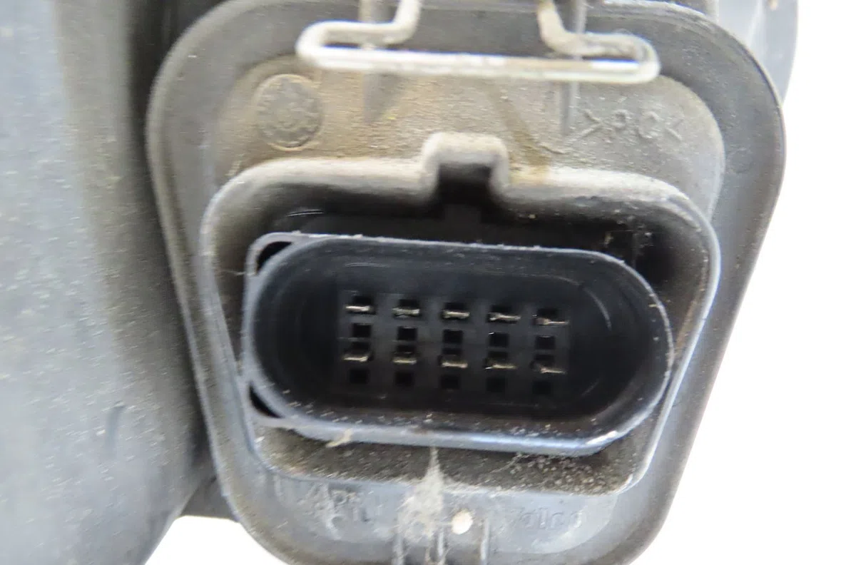 Phare gauche Volkswagen GOLF IV (1J1) 1.9 tdi (1997-2004) 3 portes occasion