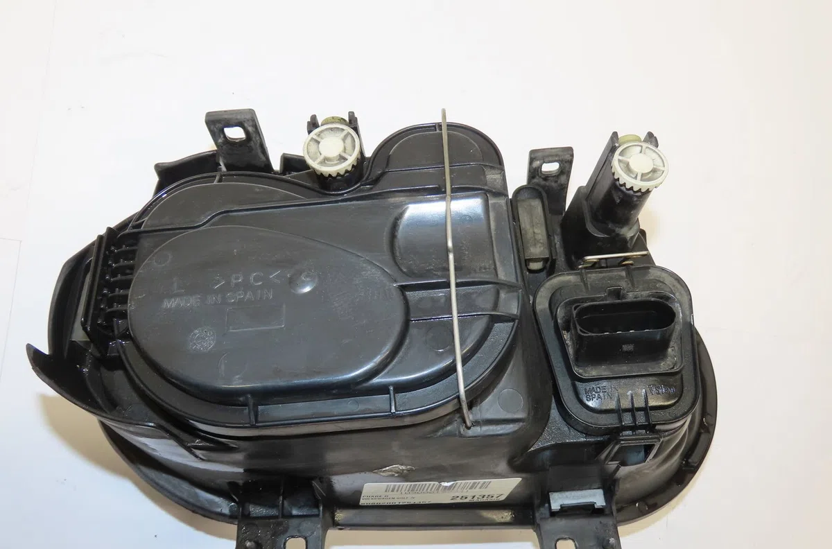 Phare gauche Volkswagen GOLF IV (1J1) 1.9 tdi (1997-2004) occasion