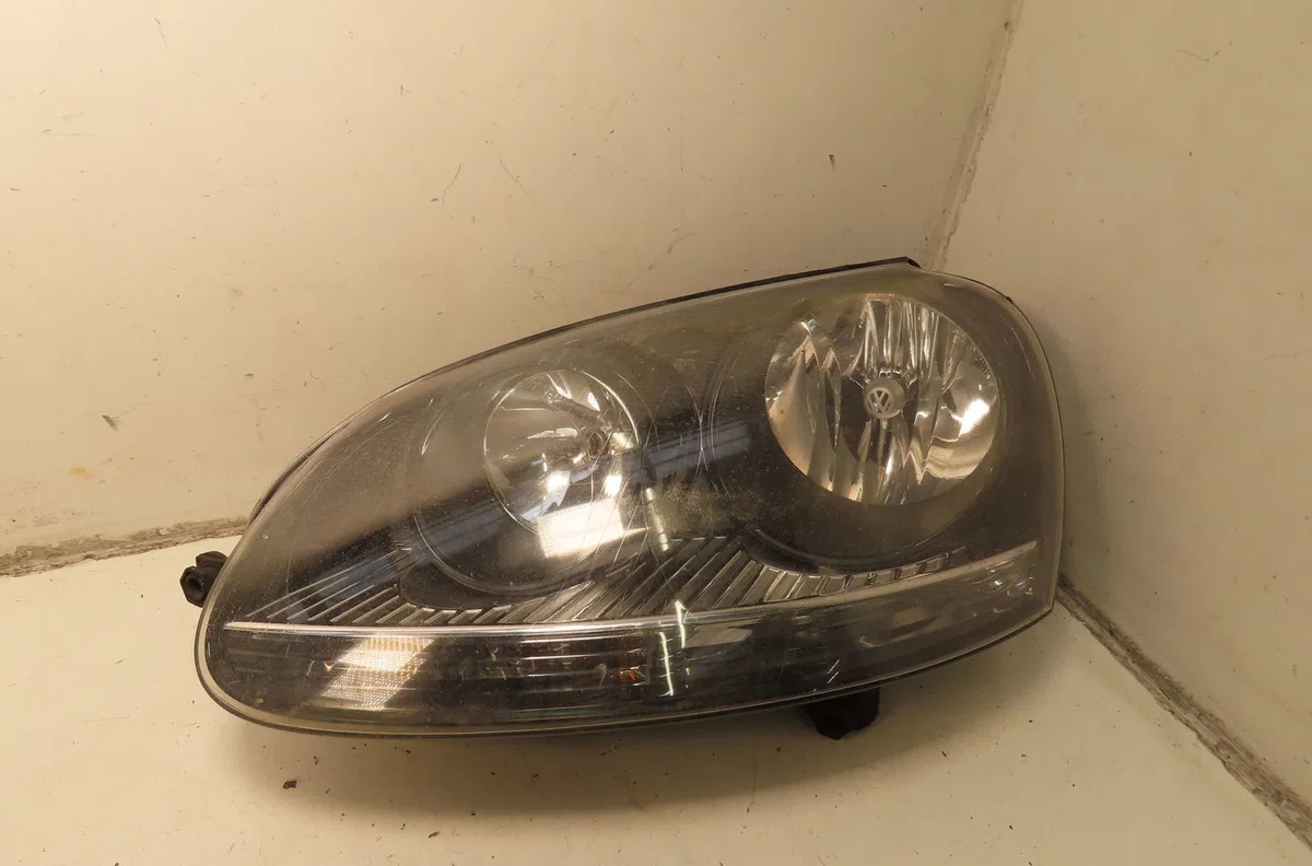 Phare gauche Volkswagen GOLF V (1K1) 1.4 tsi (2005-2008) occasion