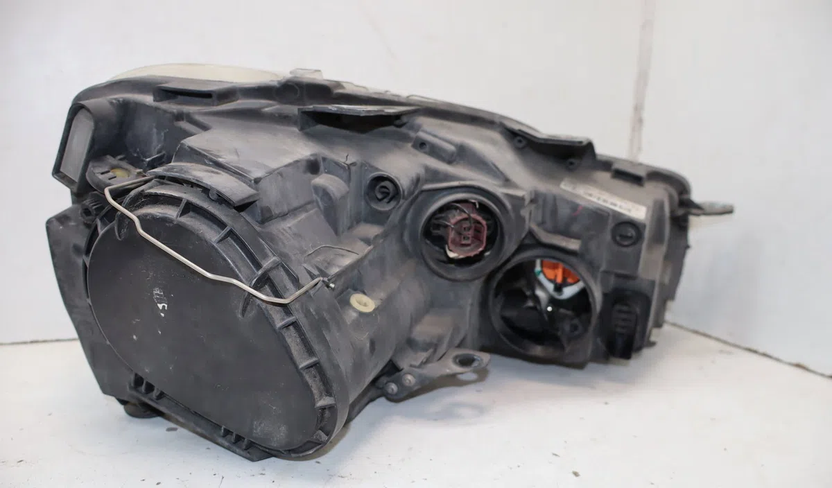 Phare gauche Volkswagen GOLF VI (5K1) 1.4 (2008-2012) 5 portes occasion