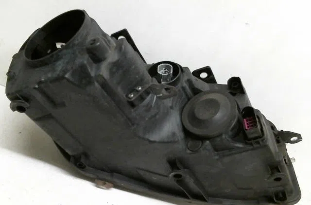 Phare gauche Volkswagen GOLF VI (5K1) 1.4 tsi (2008-2012) 5 portes occasion
