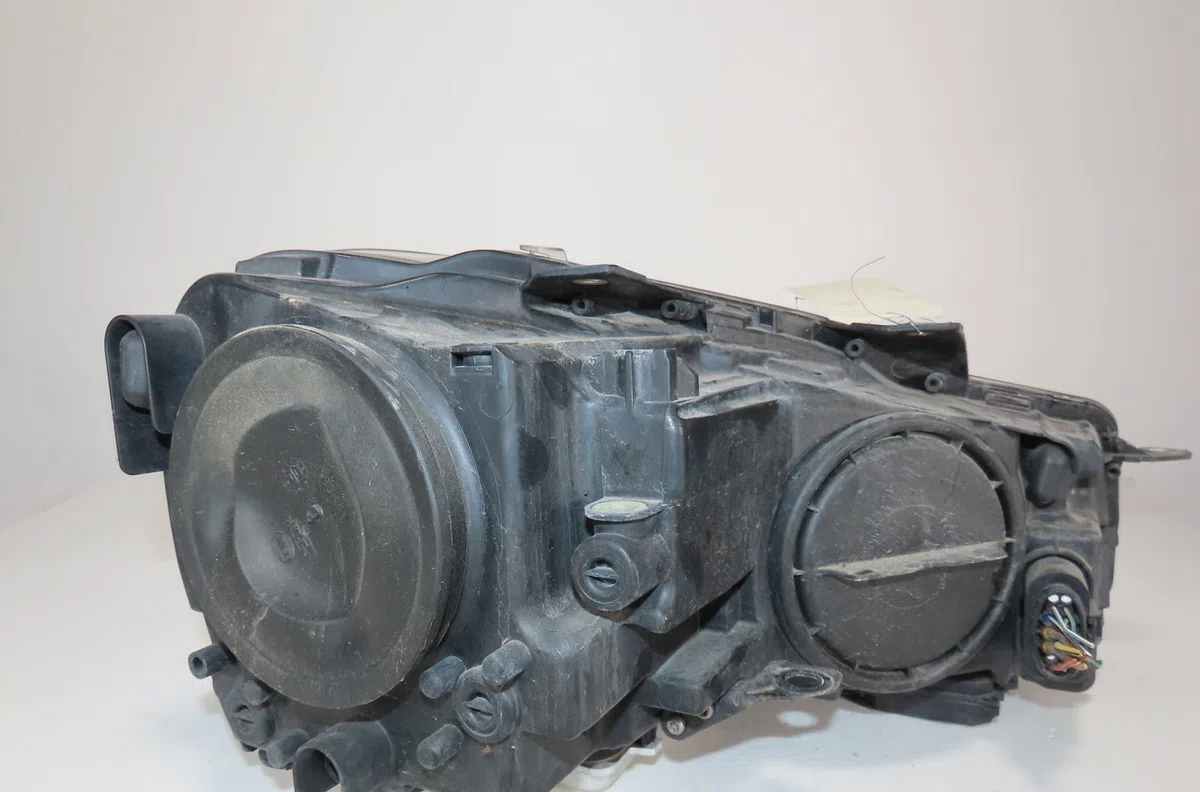 Phare gauche Volkswagen GOLF VI Décapotable (517) 2.0 tdi (2011-2016) occasion