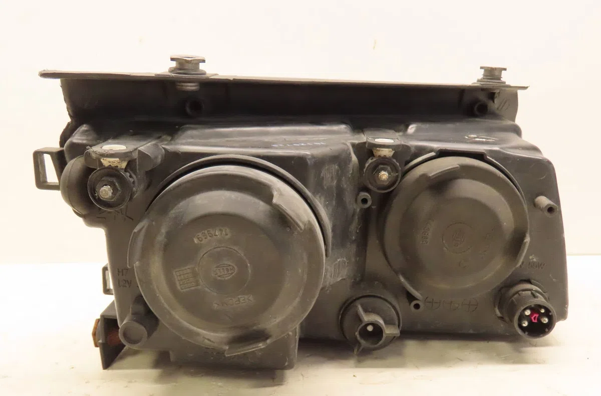 Phare gauche Volkswagen PASSAT B5 (3B2) 1.9 tdi (1996-2000) occasion