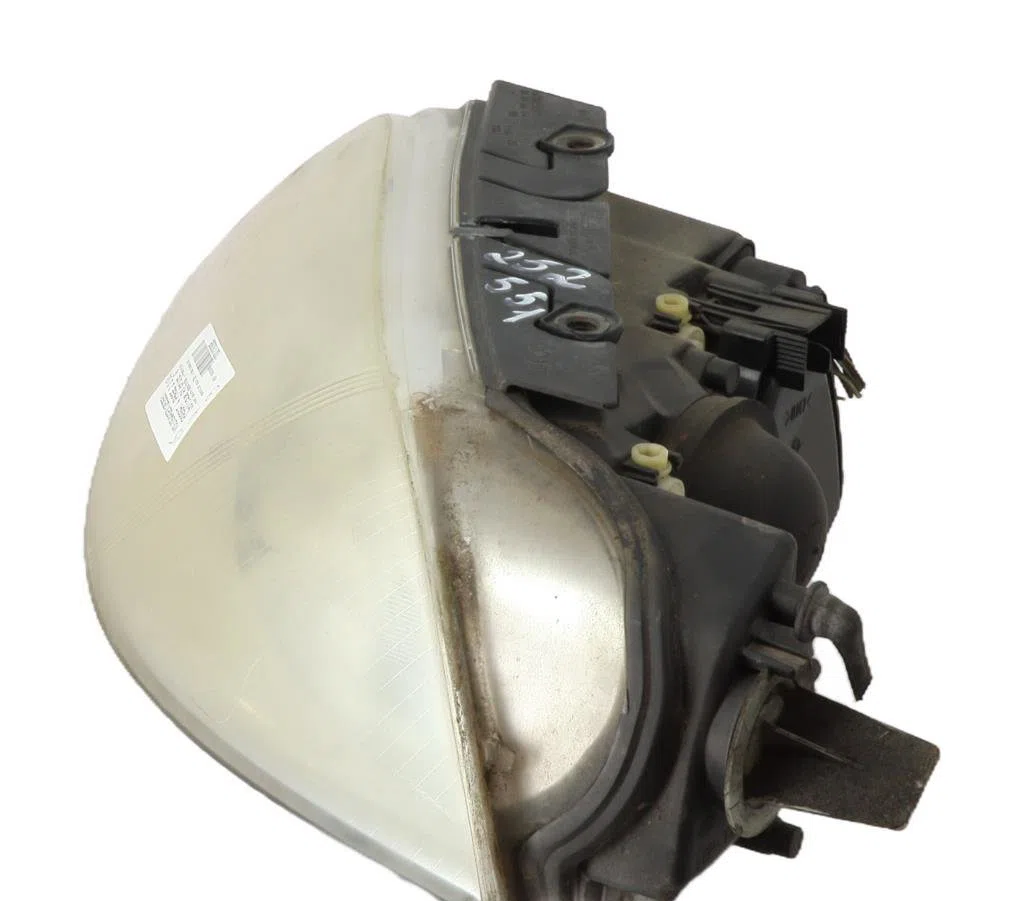 Phare gauche Volkswagen PASSAT B5.5 (3B3) 2.0 (2000-2005) occasion