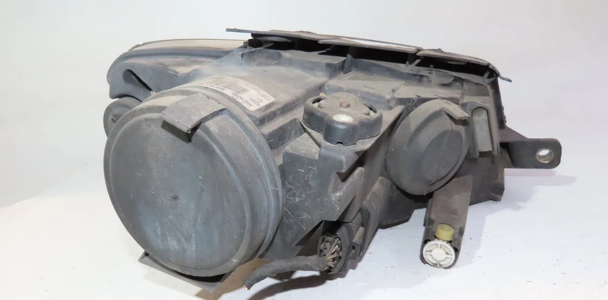 Phare gauche Volkswagen PASSAT B6 (3C2) 1.9 tdi (2005-2010) 4 portes occasion