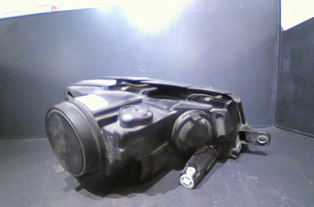 Phare gauche Volkswagen PASSAT B6 (3C2) 2.0 tdi (2005-2009) occasion