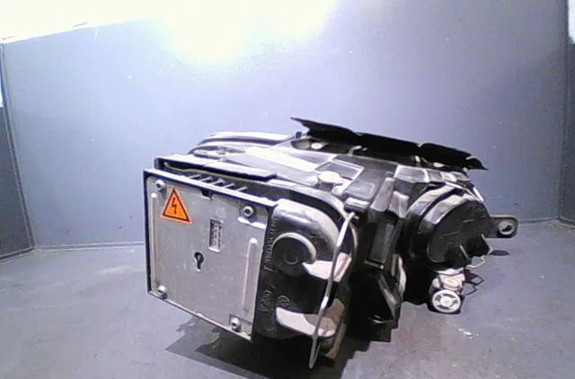 Phare gauche Volkswagen PASSAT B6 Variant (3C5) 3.2 fsi 4motion (2005-2010) occasion