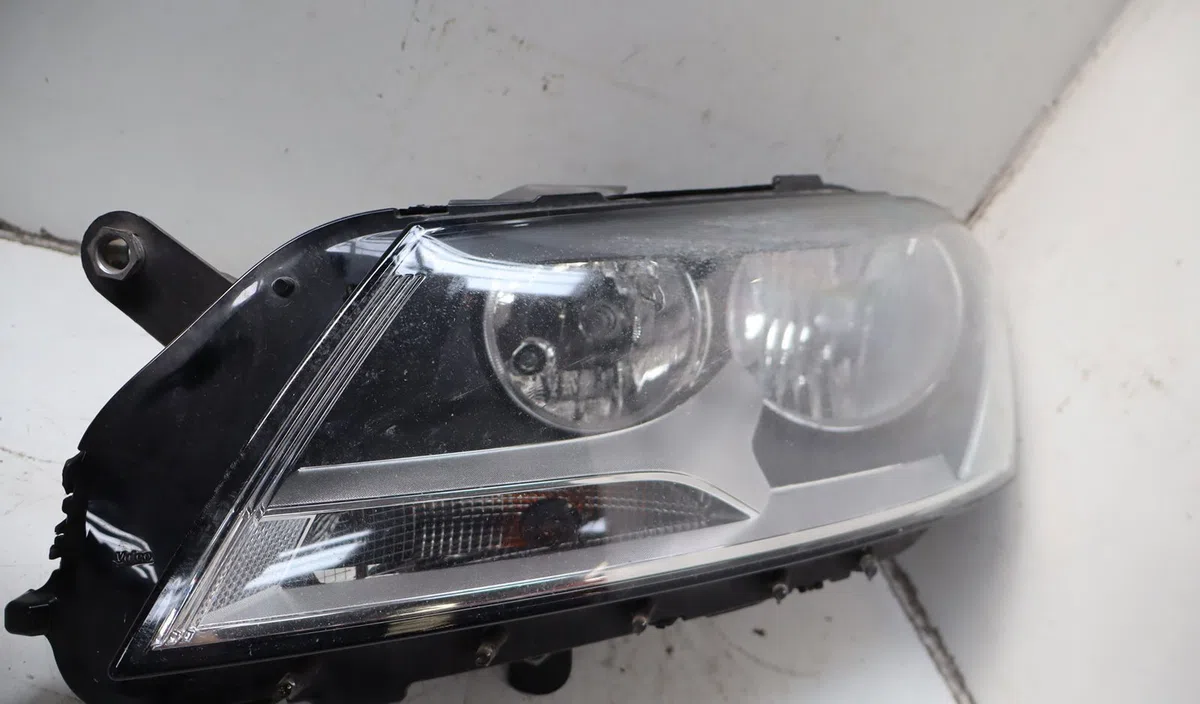 Phare gauche Volkswagen PASSAT B7 Variant (365) 2.0 tdi (2010-2014) occasion
