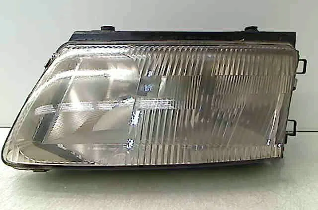 Phare gauche VOLKSWAGEN PASSAT IV 1999 occasion