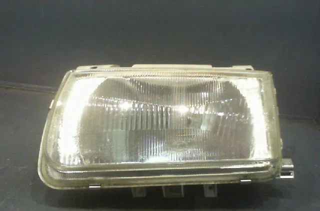 Phare gauche VOLKSWAGEN POLO 1996 occasion