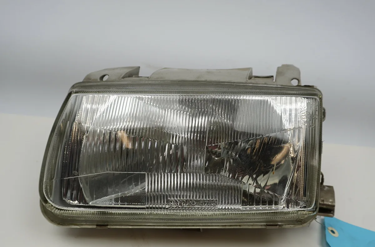 Phare gauche Volkswagen POLO (6N2) 1.4 (1999-2001) 5 portes occasion