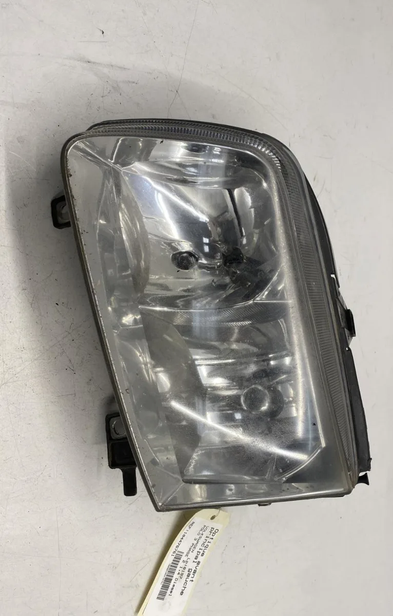 Phare gauche Volkswagen POLO (6N2) 1.4 tdi (1999-2001) 5 portes occasion