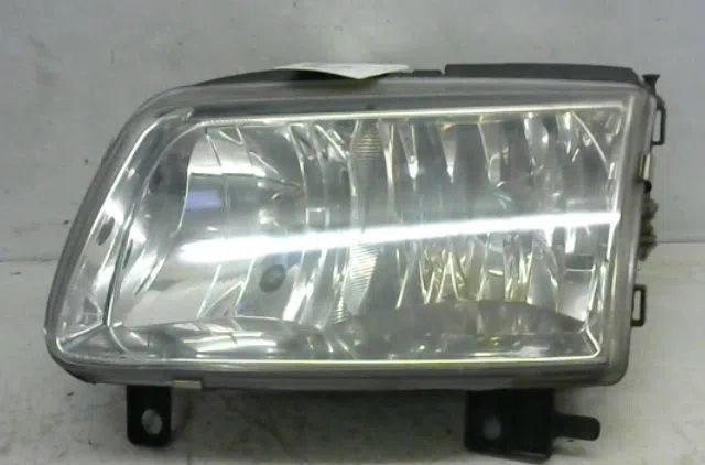 Phare gauche Volkswagen POLO (6N2) 1.4 tdi (1999-2001) 5 portes occasion