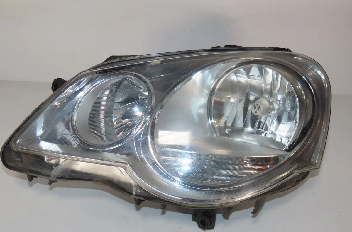 Phare gauche Volkswagen POLO (9N_, 9A_) 1.2 (2002-2007) occasion