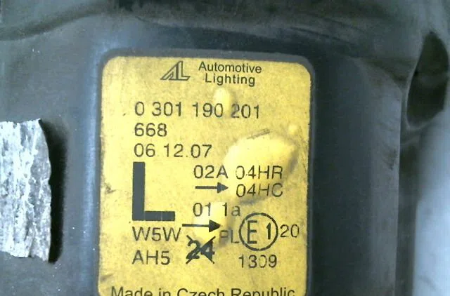 Phare gauche Volkswagen POLO (9N_, 9A_) 1.4 16v (2001-2008) occasion