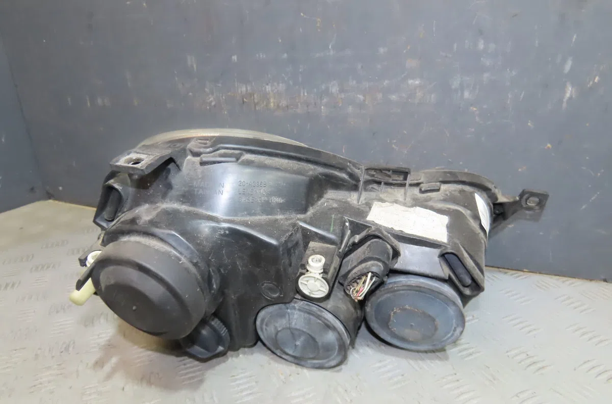 Phare gauche Volkswagen POLO (9N_, 9A_) 1.4 tdi (2001-2005) occasion