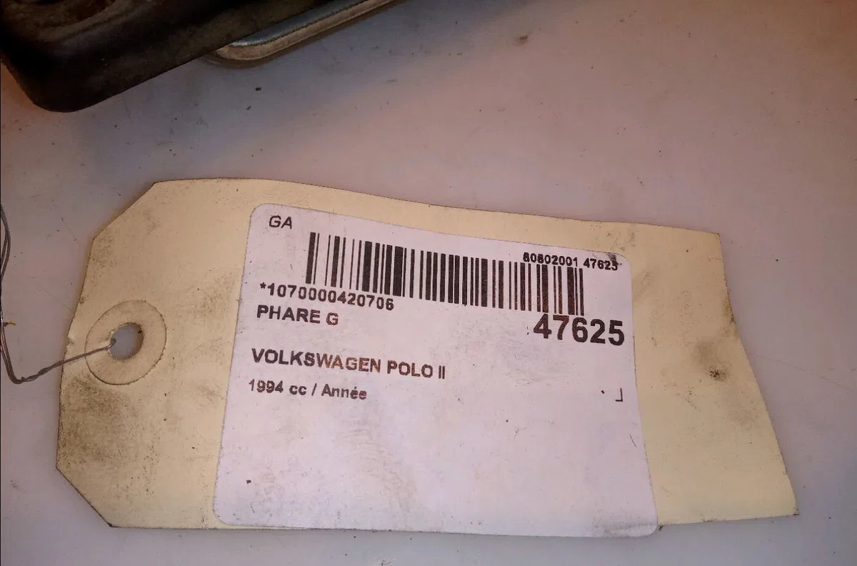 Phare gauche Volkswagen POLO II (86C, 80) 1.0 cat (1989-1994) occasion