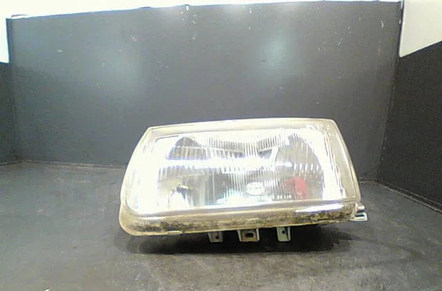 Phare gauche Volkswagen POLO III (6N1) 75 1.6 (1994-1999) occasion