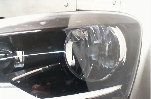 Phare gauche Volkswagen POLO V (6R1, 6C1) 1.2 (2009) occasion