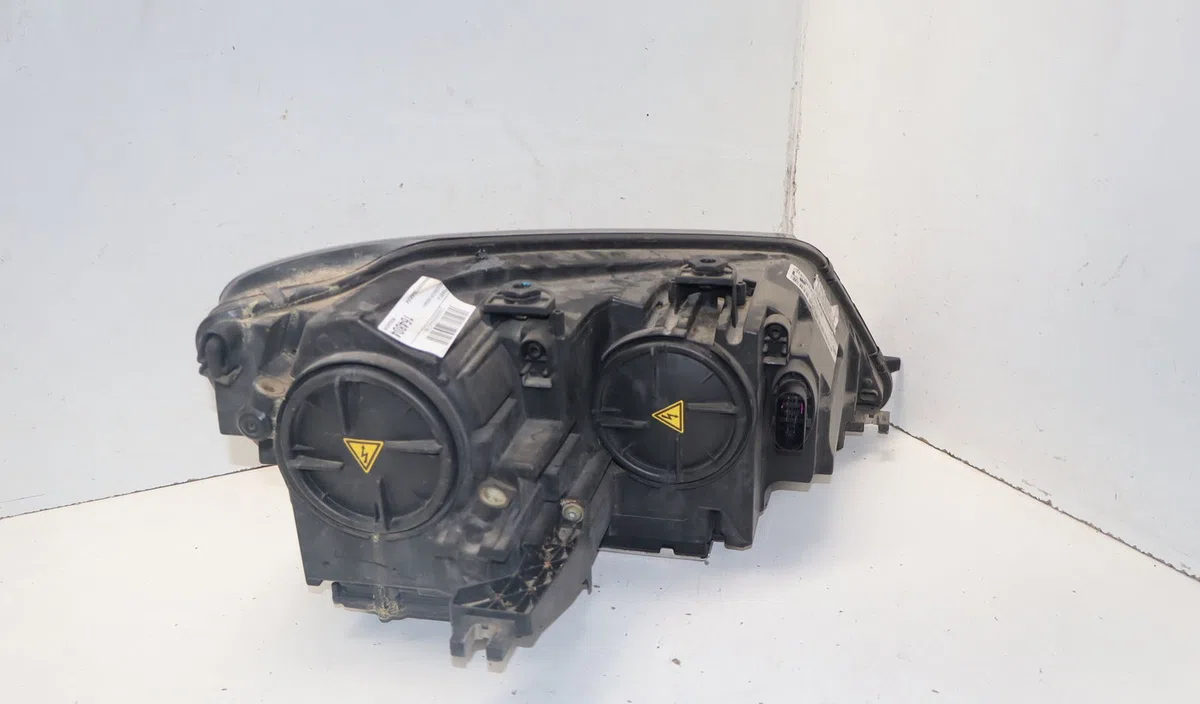 Phare gauche Volkswagen SHARAN (7N1, 7N2) 2.0 tdi (2010) 5 portes occasion