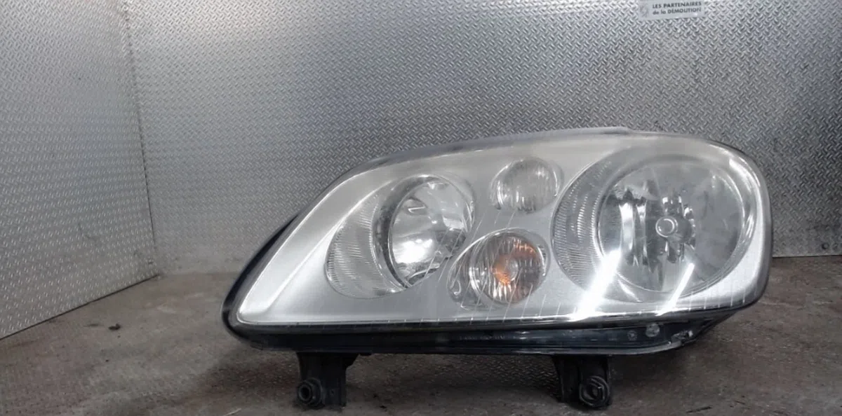 Phare gauche VOLKSWAGEN TOURAN 1  TOURAN 1 PHASE 1 occasion
