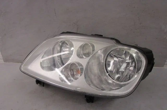 Phare gauche Volkswagen TOURAN (1T1, 1T2) 1.9 tdi (2003-2004) 5 portes occasion