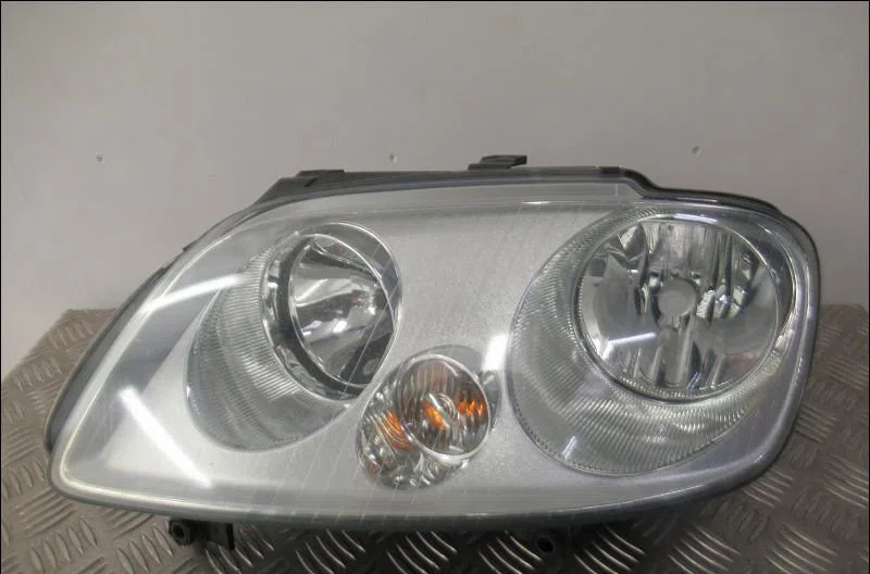 Phare gauche Volkswagen TOURAN (1T1, 1T2) 1.9 tdi (2003-2004) occasion