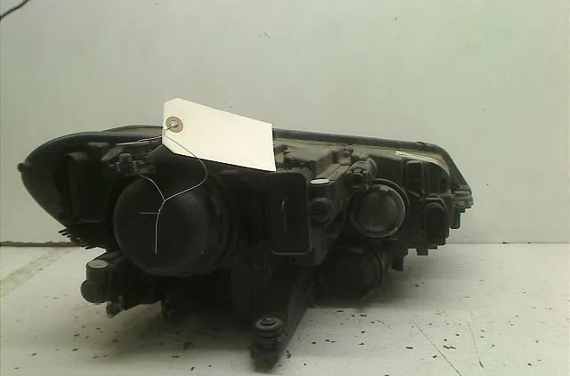 Phare gauche Volkswagen TOURAN (5T1) 1.6 tdi (2015-2016) occasion