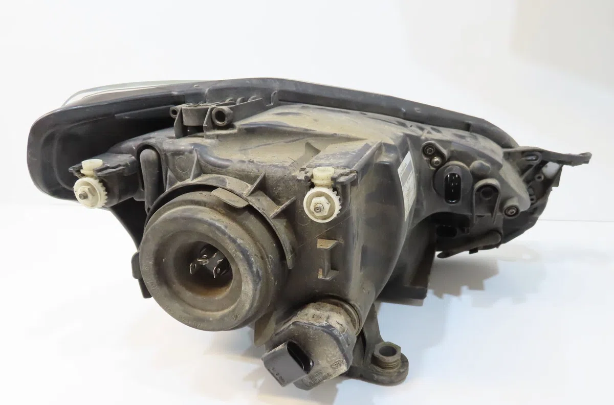 Phare gauche Volkswagen UP! (121, 122, BL1, BL2, BL3, 123) 1.0 (2011-2020) 5 portes occasion