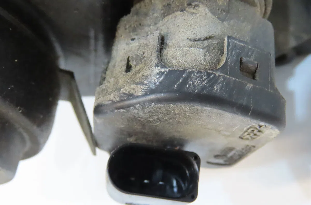 Phare gauche Volkswagen UP! (121, 122, BL1, BL2, BL3, 123) 1.0 (2011-2020) 5 portes occasion