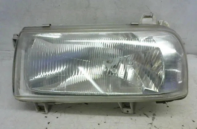 Phare gauche Volkswagen VENTO (1H2) 1.9 d (1991-1998) occasion