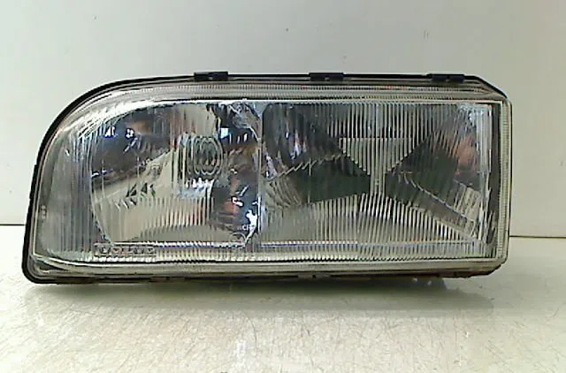 Phare gauche VOLVO 850 1996 occasion