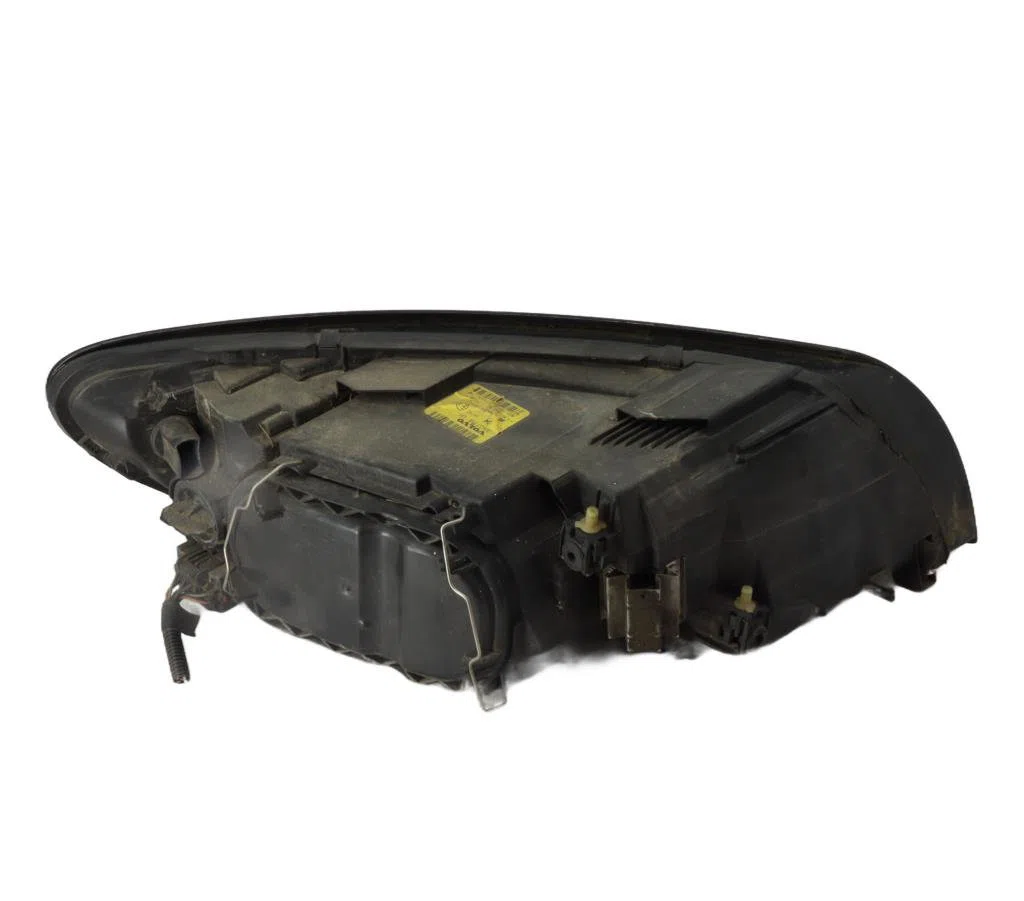 Phare gauche Volvo C30 (533) 2.0 d (2006-2012) occasion