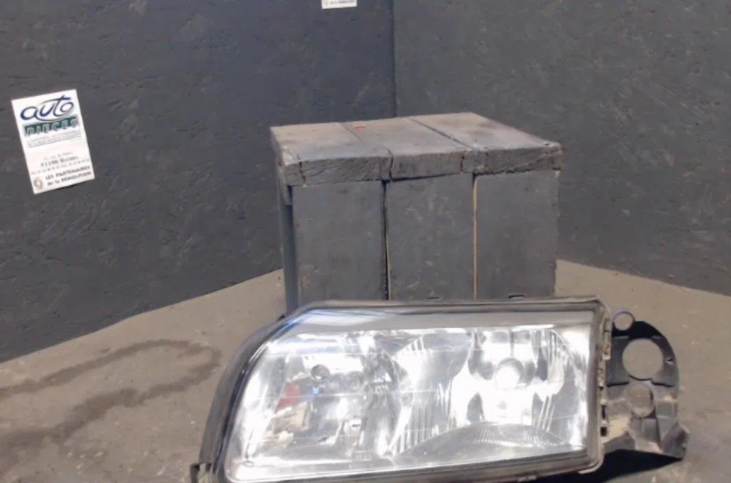 Phare gauche Volvo S80 I (184) 2.5 tdi (1999-2006) occasion