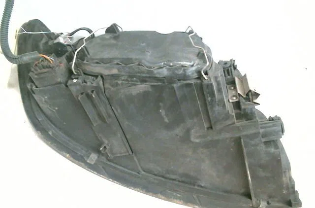 Phare gauche Volvo V50 (545) 1.6 d (2005-2011) occasion