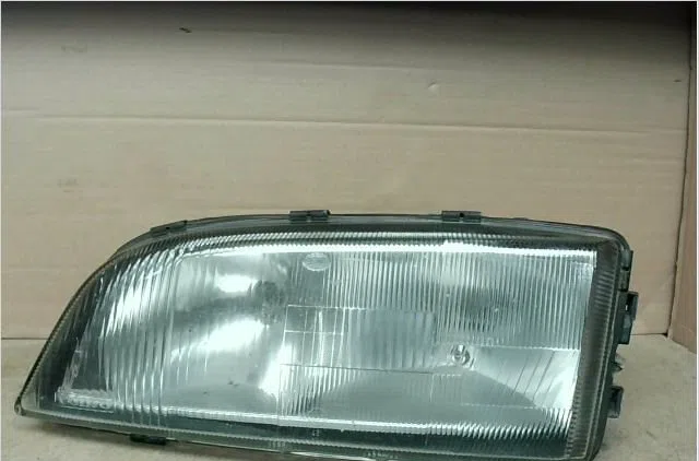 Phare gauche VOLVO V70 1999 occasion