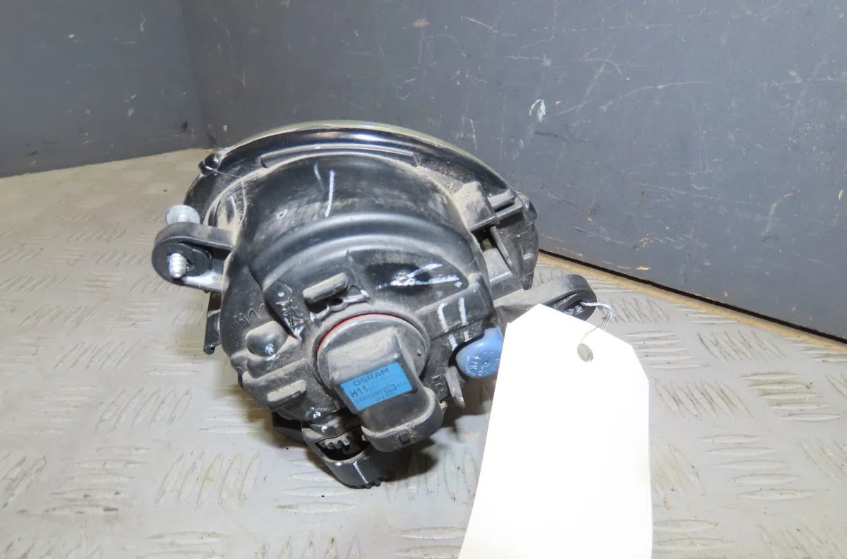 Phare longue portee avant droit Renault TWINGO II (CN0_) 1.2 16v (cn04, cn0a, cn0b) (2007-2014) 3 portes occasion