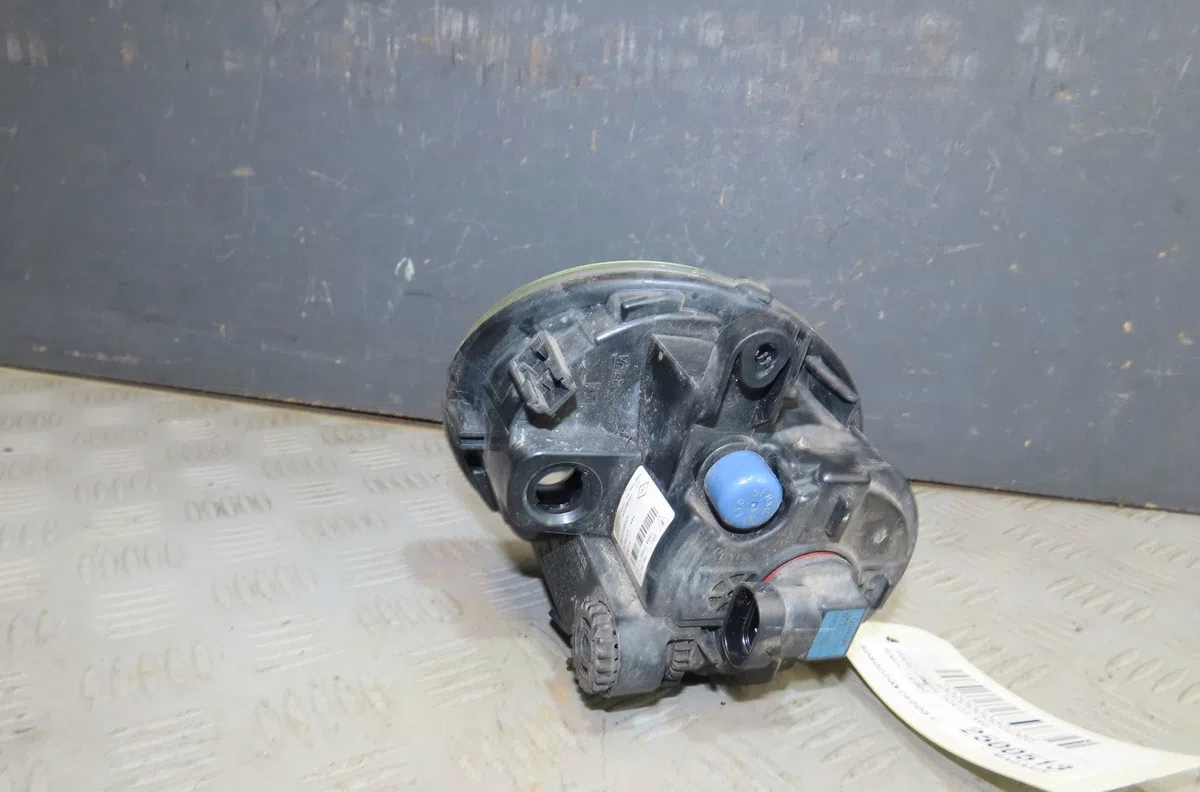 Phare longue portee avant gauche Renault TWINGO II (CN0_) 1.2 16v (cn04, cn0a, cn0b) (2007-2014) 3 portes occasion