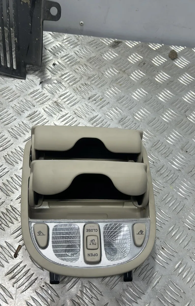 Plafonnier HYUNDAI SANTA FE 2 PHASE 1 occasion