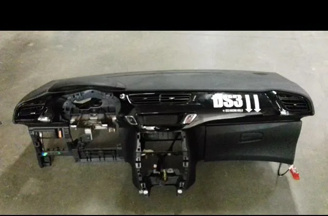 Planche de bord Citroën DS3 (SA_) 1.6 vti 120 (2010-2015) occasion